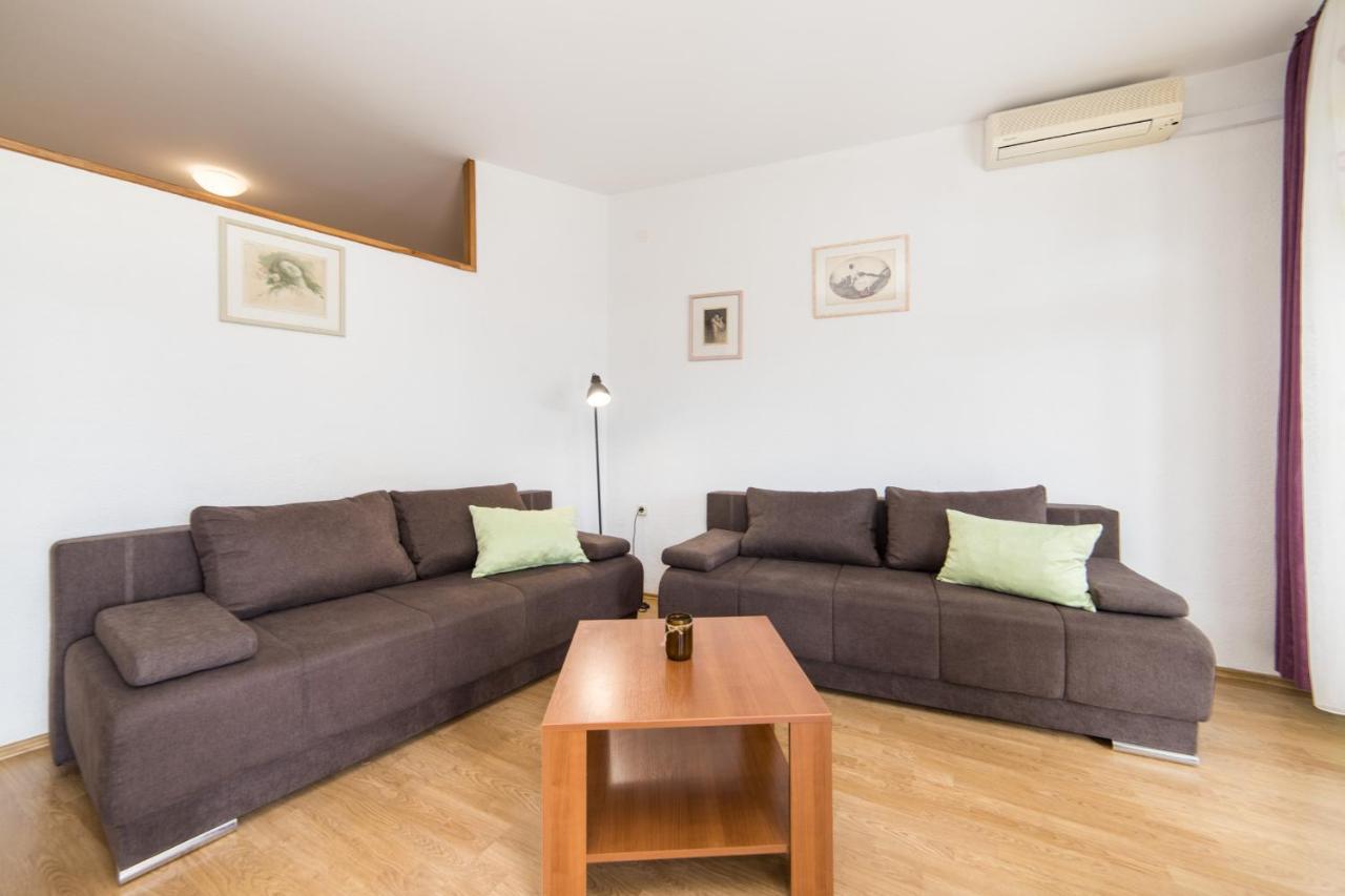 Apartmani Aida Живогошче Экстерьер фото